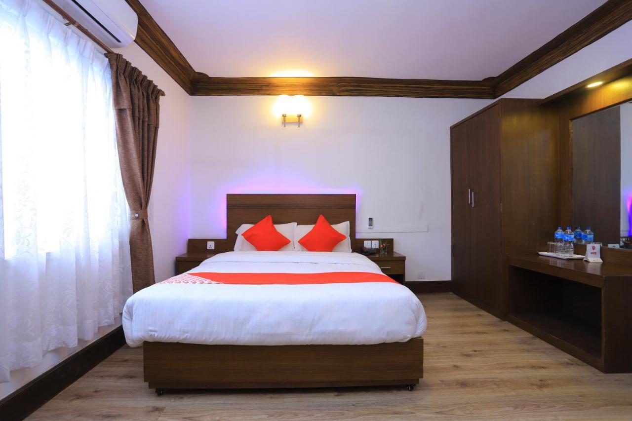 Dharampur Oyo 591 Hotel Blue Moon מראה חיצוני תמונה