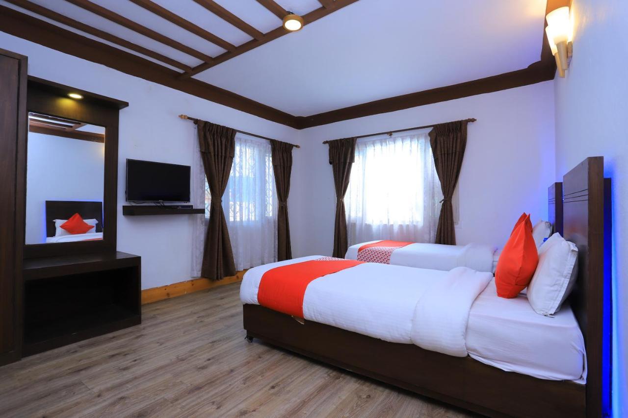 Dharampur Oyo 591 Hotel Blue Moon מראה חיצוני תמונה