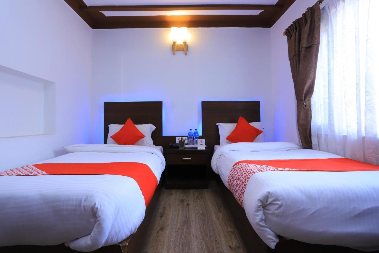 Dharampur Oyo 591 Hotel Blue Moon מראה חיצוני תמונה