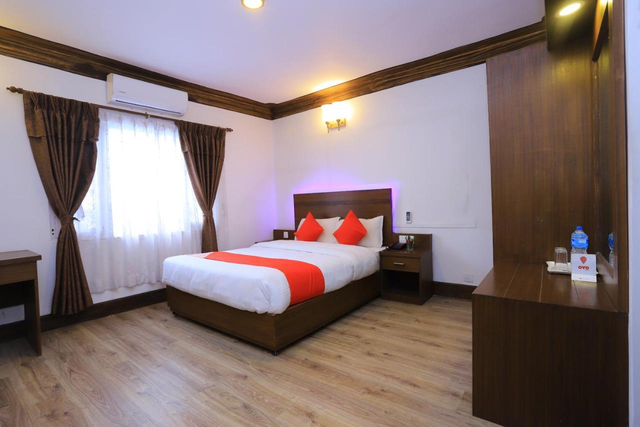 Dharampur Oyo 591 Hotel Blue Moon מראה חיצוני תמונה