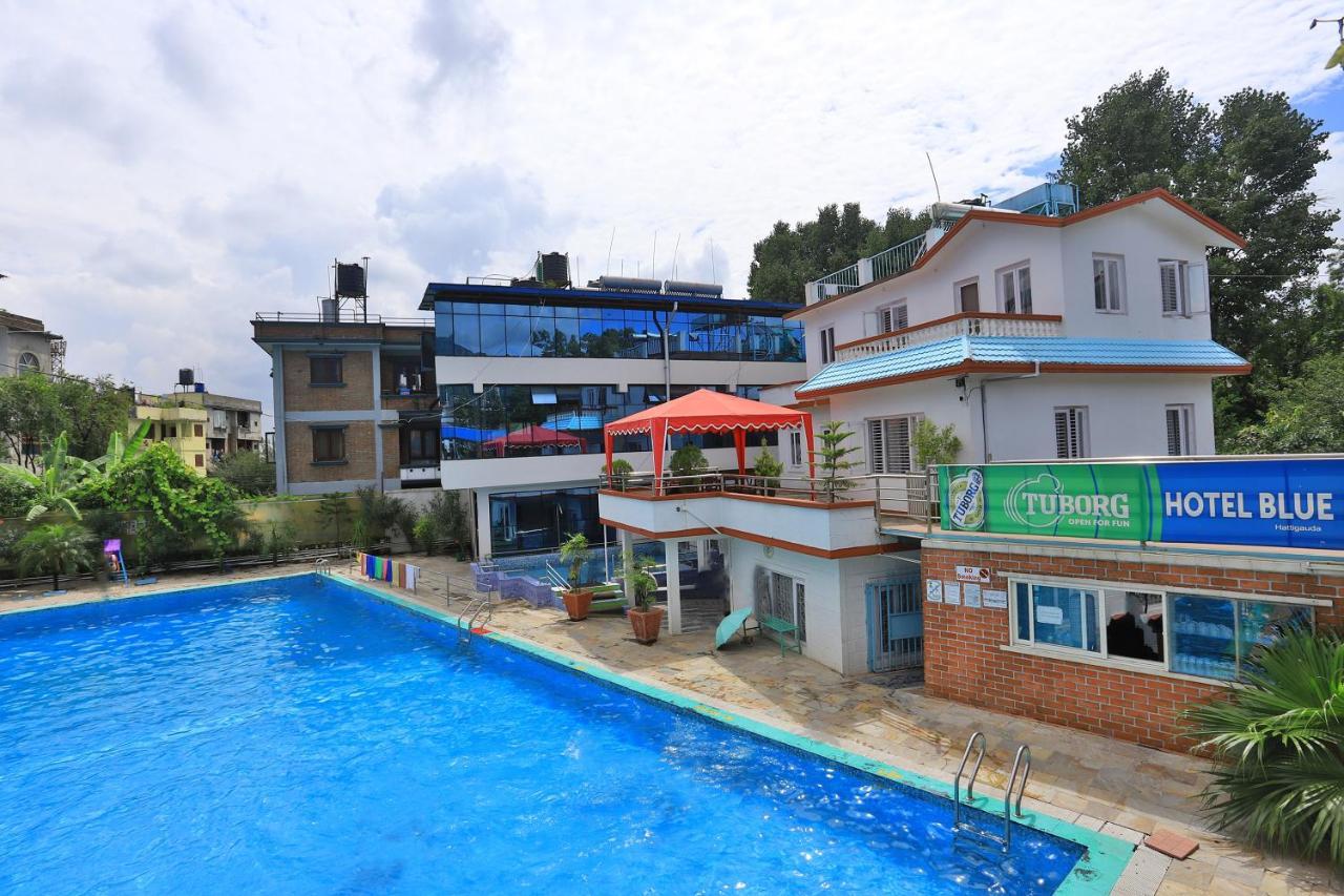 Dharampur Oyo 591 Hotel Blue Moon מראה חיצוני תמונה