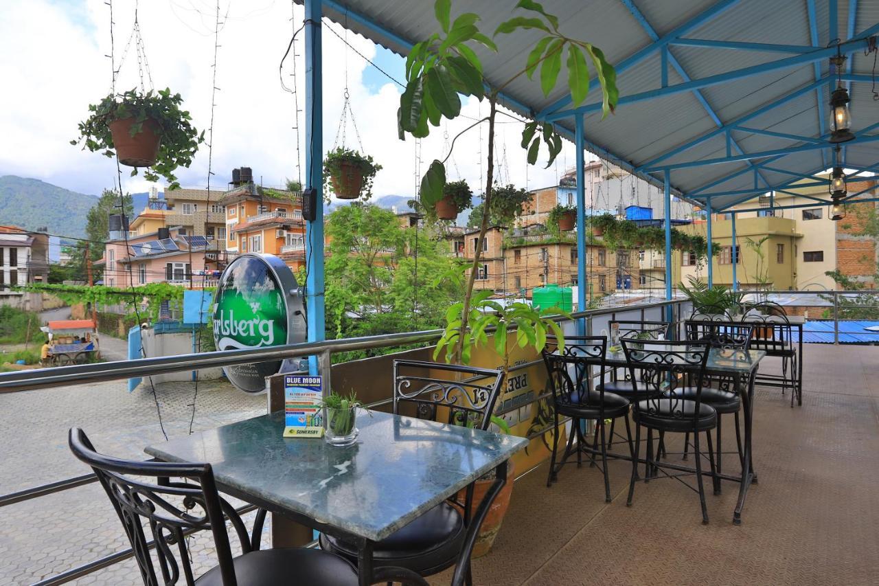 Dharampur Oyo 591 Hotel Blue Moon מראה חיצוני תמונה